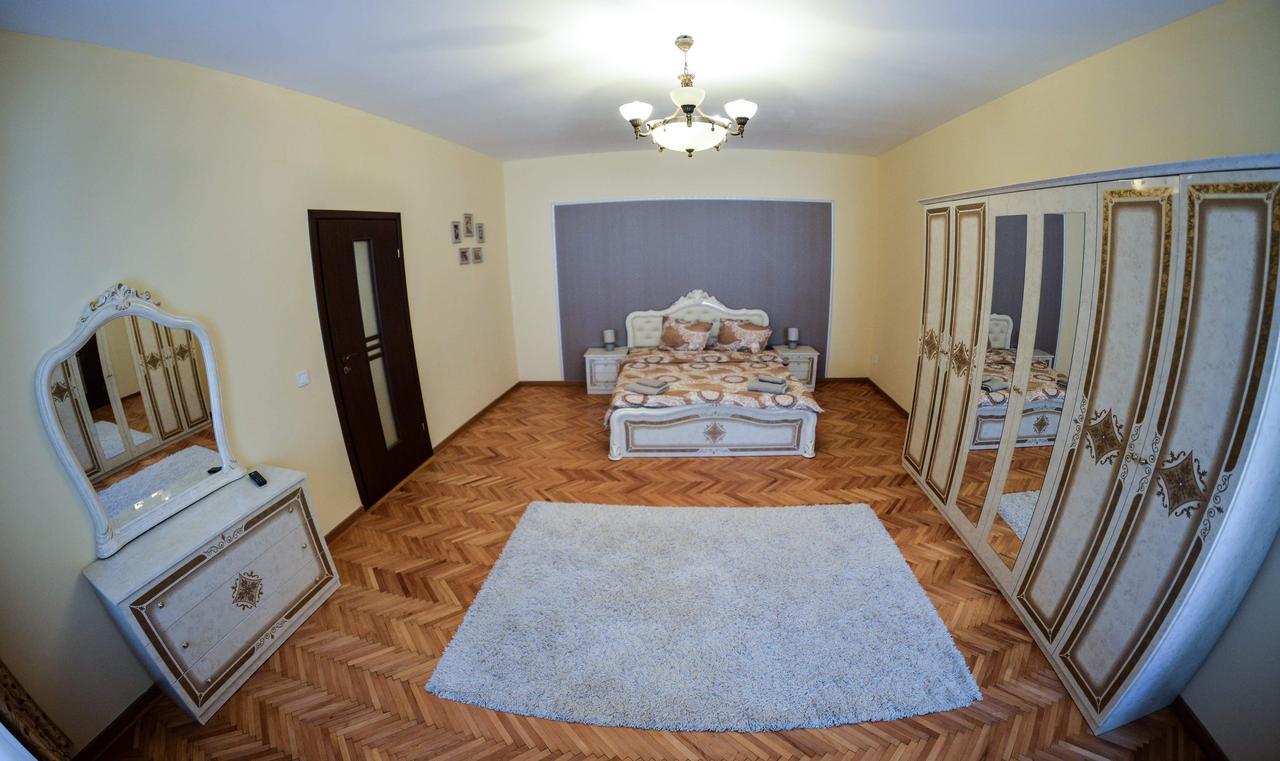 Apartment Luca Poarta Schei Braşov Extérieur photo