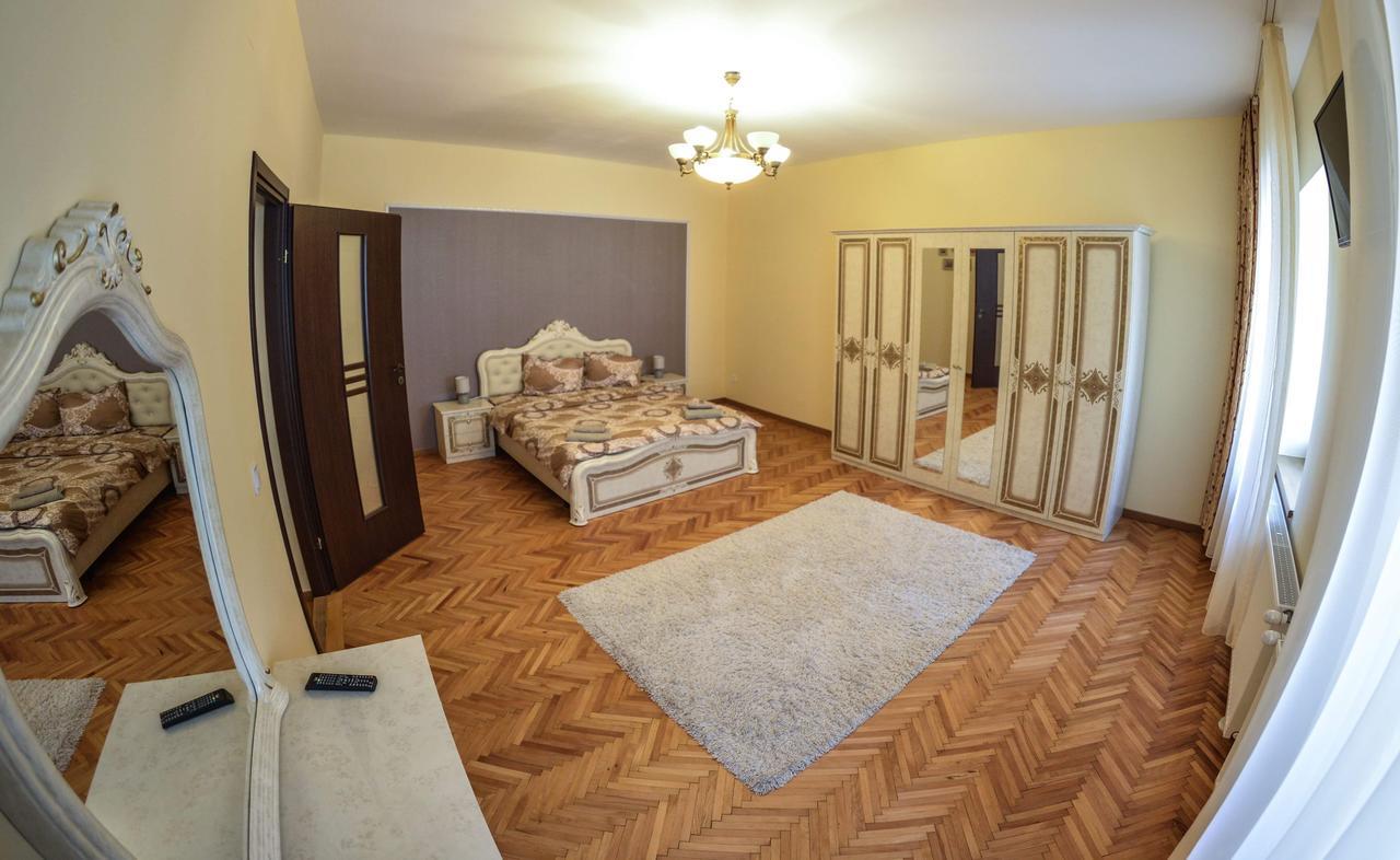 Apartment Luca Poarta Schei Braşov Extérieur photo